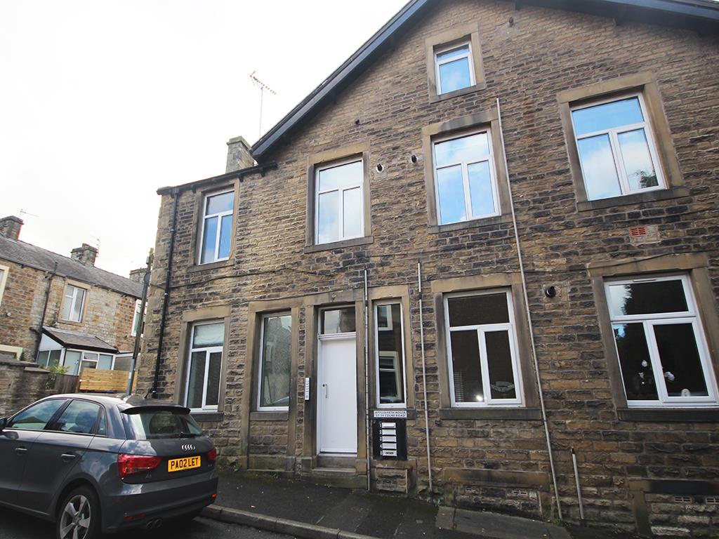 1 bedroom flat To Let in Earby - Main Image